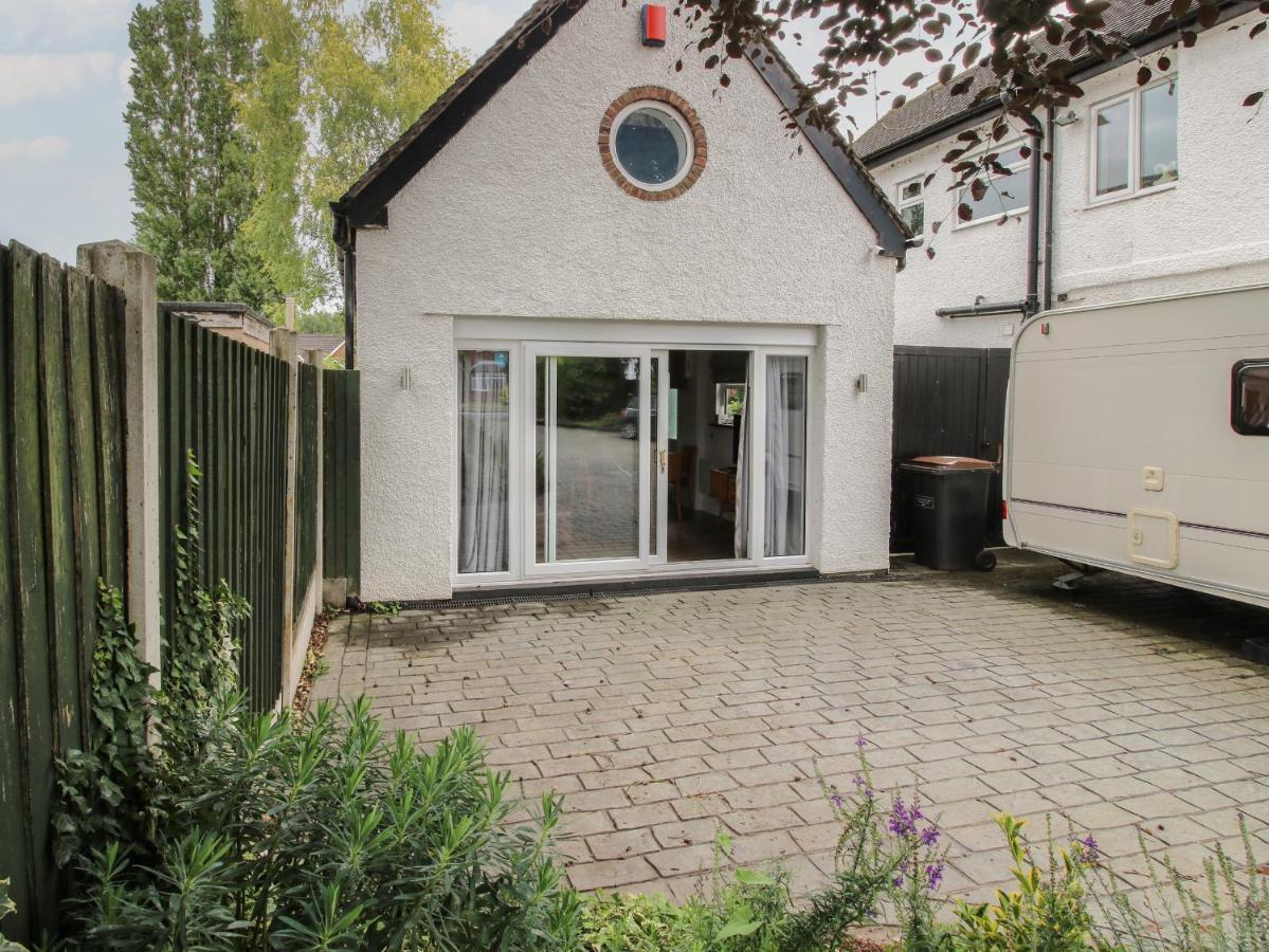 The Coach House Villa Whitmore Bagian luar foto